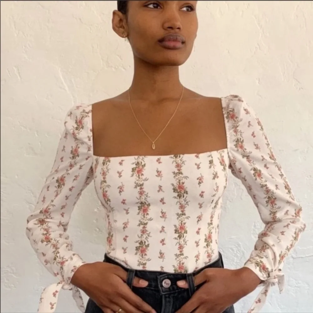 NWT Reformation Ariana poppyseed floral top